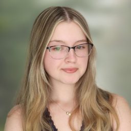 Headshot of Giselle Martinez.