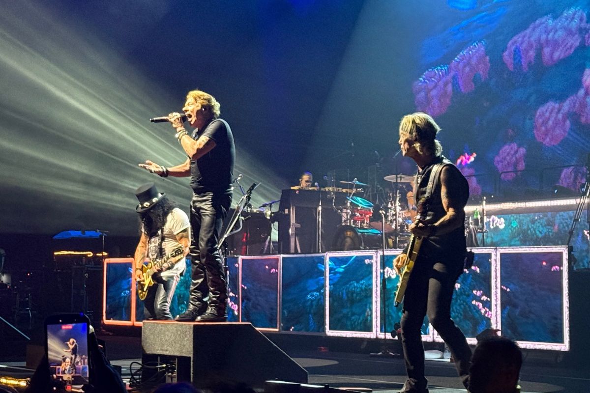 Photo of Guns N Roses performing at the Official F1 Miami Grand Prix Kickoff Concert.