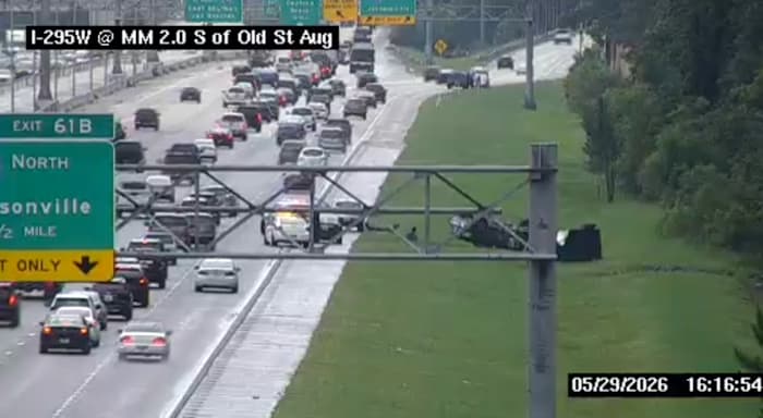 Traffic Alert: Rollover crash on I-295 South near Old St. Augustine Road has right lane blocked