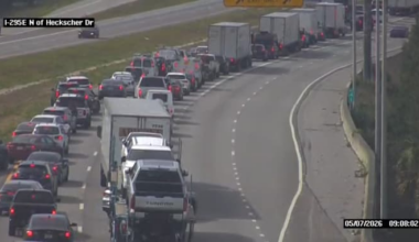 All lanes blocked on I-295 SB at Heckscher Drive after multi-vehicle crash
