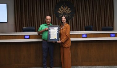Ocoee mayor awarded John Land Years of Service