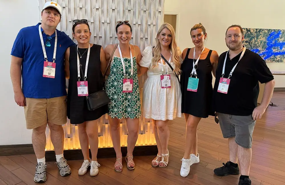 Helloworld Travel Limited's Joshua Hewett, Dominique Atzenhoffer, Jordan Carpenter and Alysha Hughes, BYRDLI's Vanessa Richards and Travel USA's Sean Gay. Image: Cassie Tannenberg