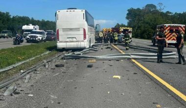 Charter bus driver, 2 teens hurt after tire blows out, causes crash on I-95 in St. Johns County: FHP
