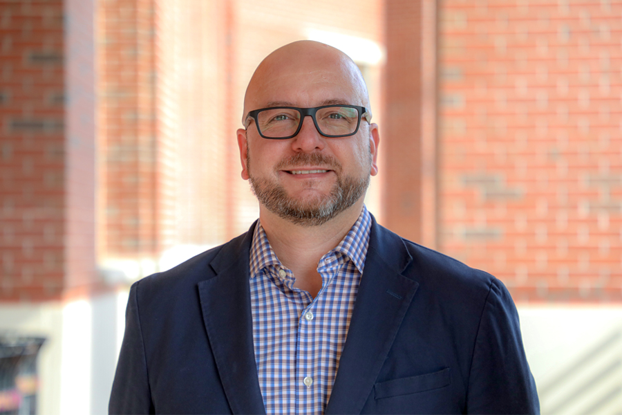 A portrait photo of Justin Kennemur.