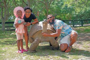 Girl, 4, gets wish to visit Zoo Miami