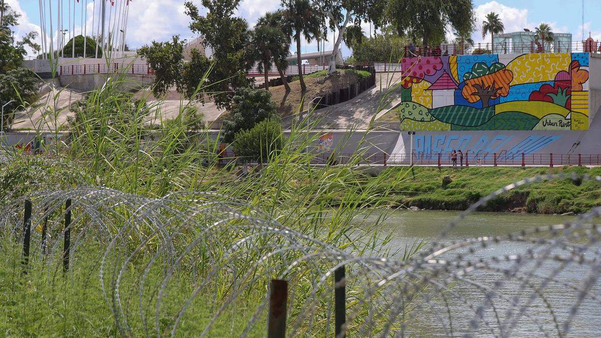 Deported Cubans in Mexico facing hardships, report finds