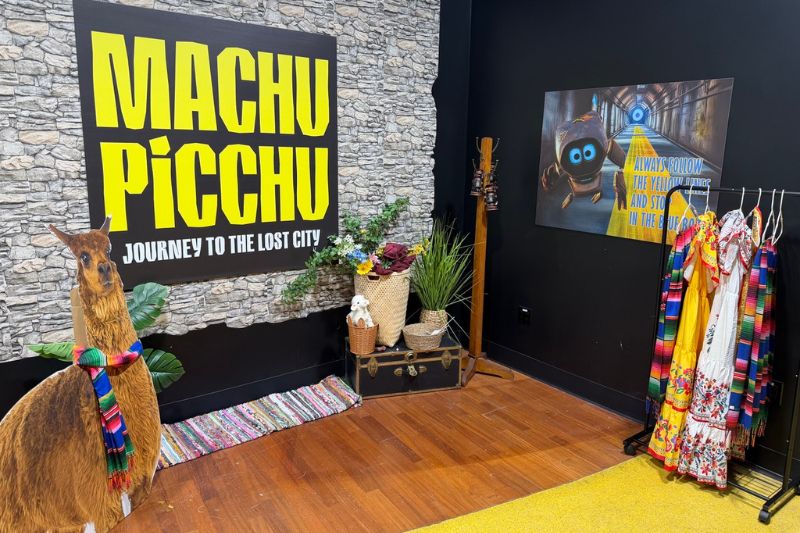 Lobby of Machu Picchu Journey to the lost city with peruvian decorations