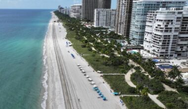 Multiple injuries reported in likely boat explosion off Miami sandbar