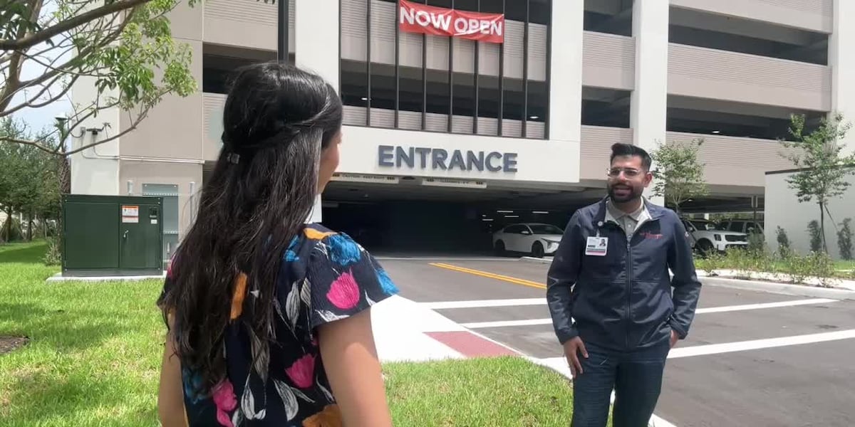 HCA Florida St. Lucie Hospital opens new 6-story parking garage to improve patient access