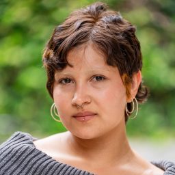 Headshot of iki Navarro Gutierrez.