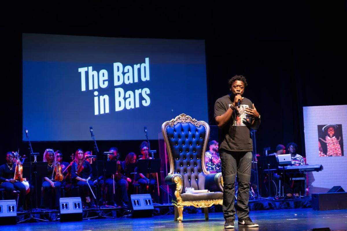 Darius V. Daughtry, founder of the Art Prevails Project, brings Shakespeare and hip-hop together in “The Bard in Bars,” a genre-blending production coming to the Historic Lyric Theater in Overtown on Friday, May 15 and Saturday, May 16.