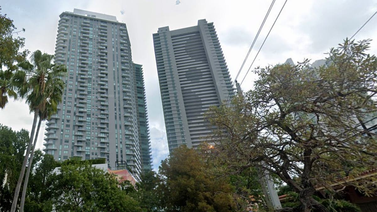 Paraiso Bayviews Apartment complex