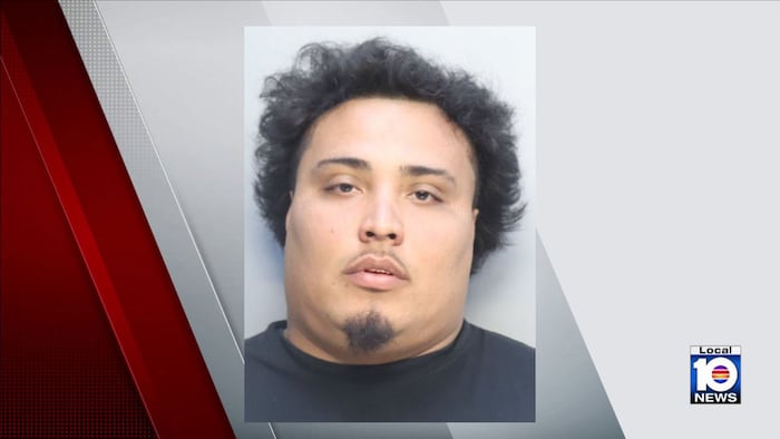 Man accused of stealing $12,000 gold chain from tourist after game of chance in Wynwood