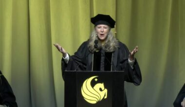 UCF Graduation Speaker Totally Shocked When Students Boo AI