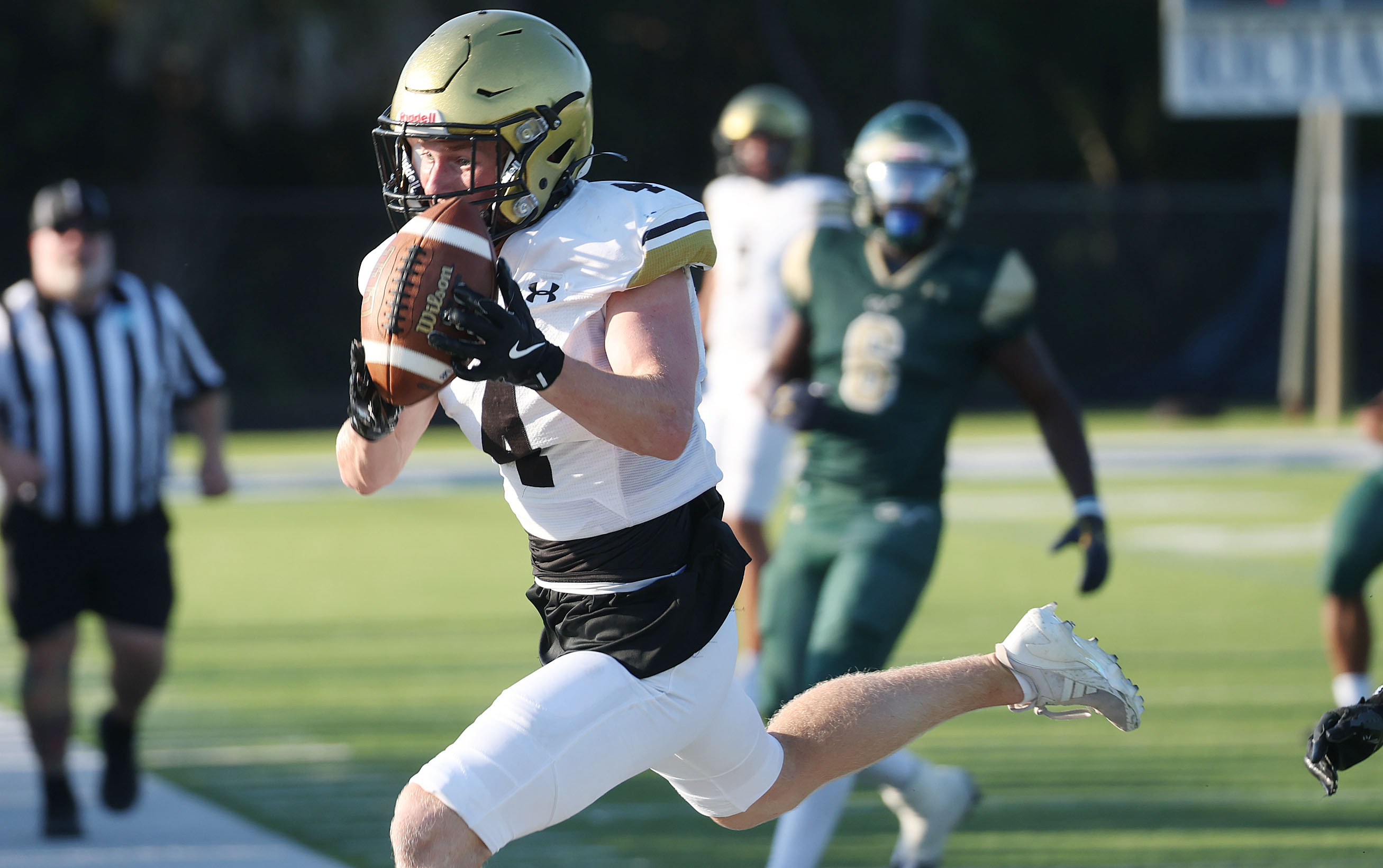 Bishop Moore wide receiver Matthew Sullivan catches a pass during...