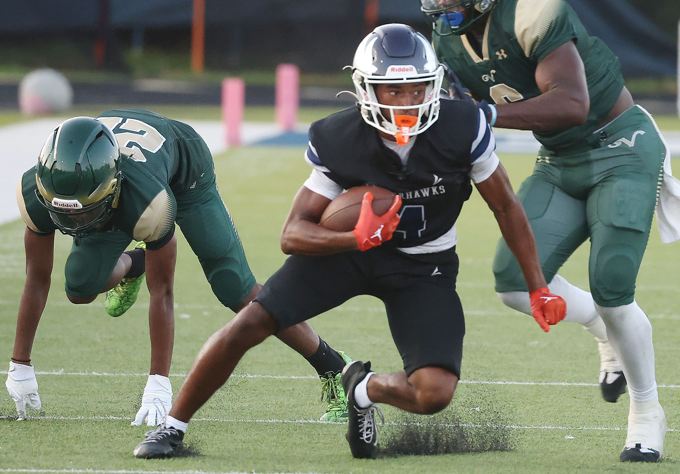 Lake Howell athlete Jayvon Funnye (4) runs during a Spring...