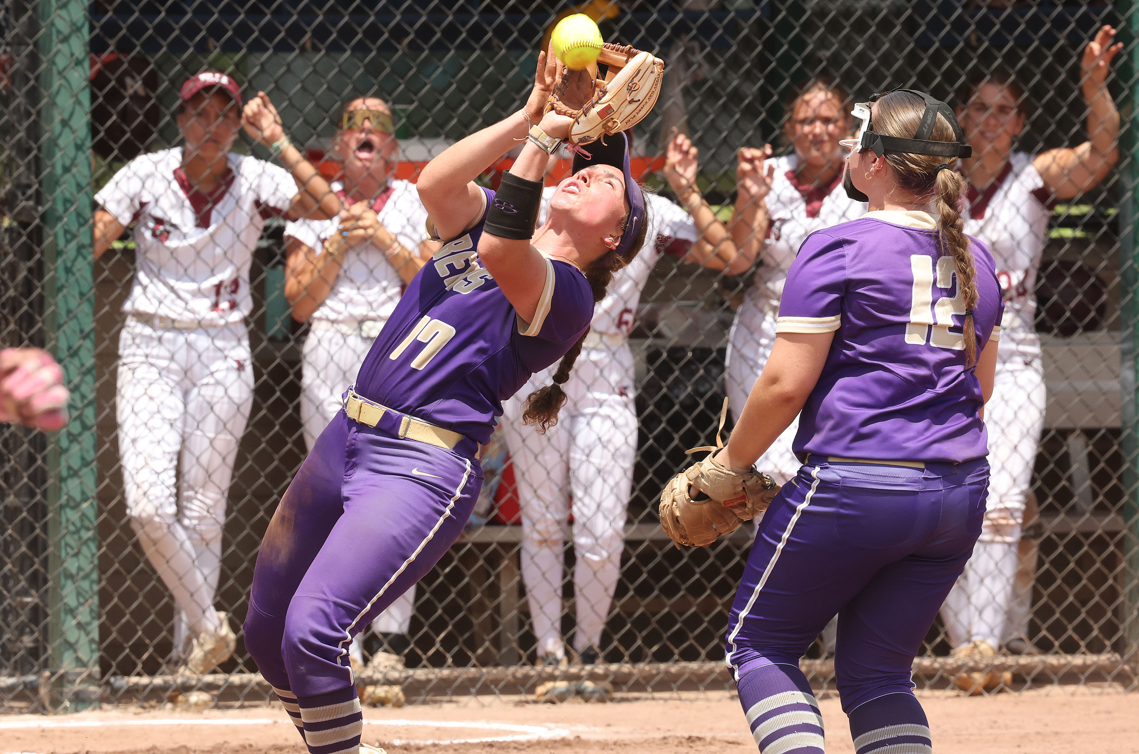 Winter Springs player Adison Pierce (17) makes a tricky catch...