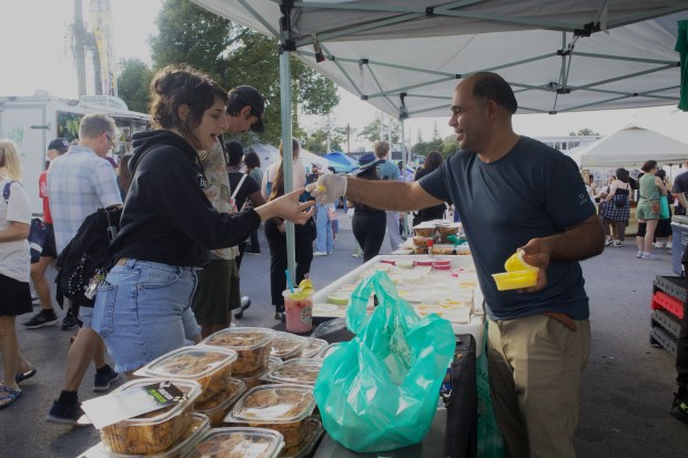 It's always extra fun when the food vendors let you try before you buy! (Photo courtesy Boofe)