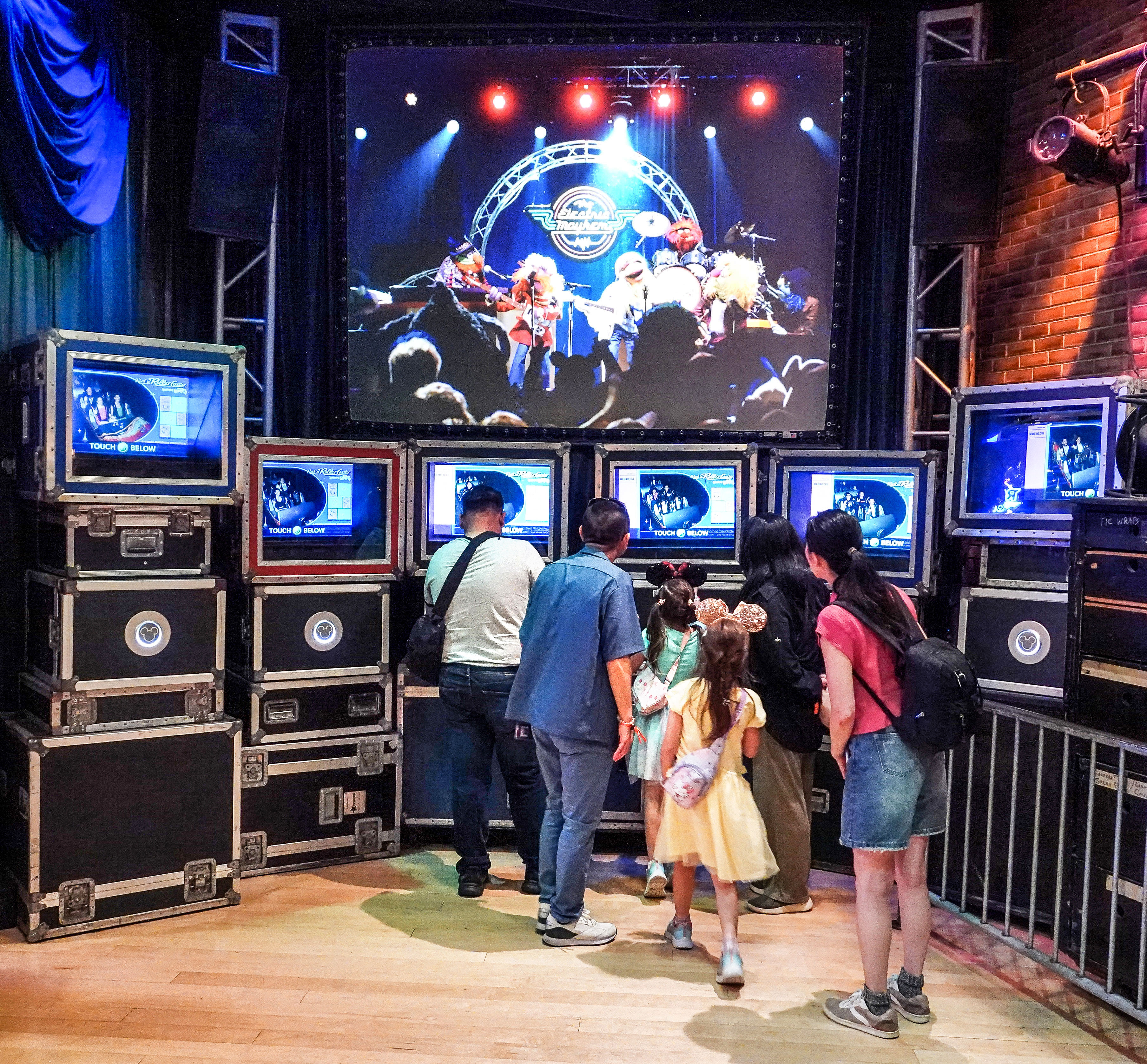 Scenes from the first-look at the Rock ânâ Roller Coaster...