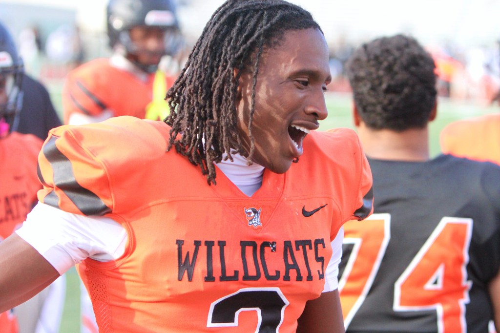 Mistakes don’t slow Winter Park in 42-28 spring win over Dr. Phillips – Orlando Sentinel
