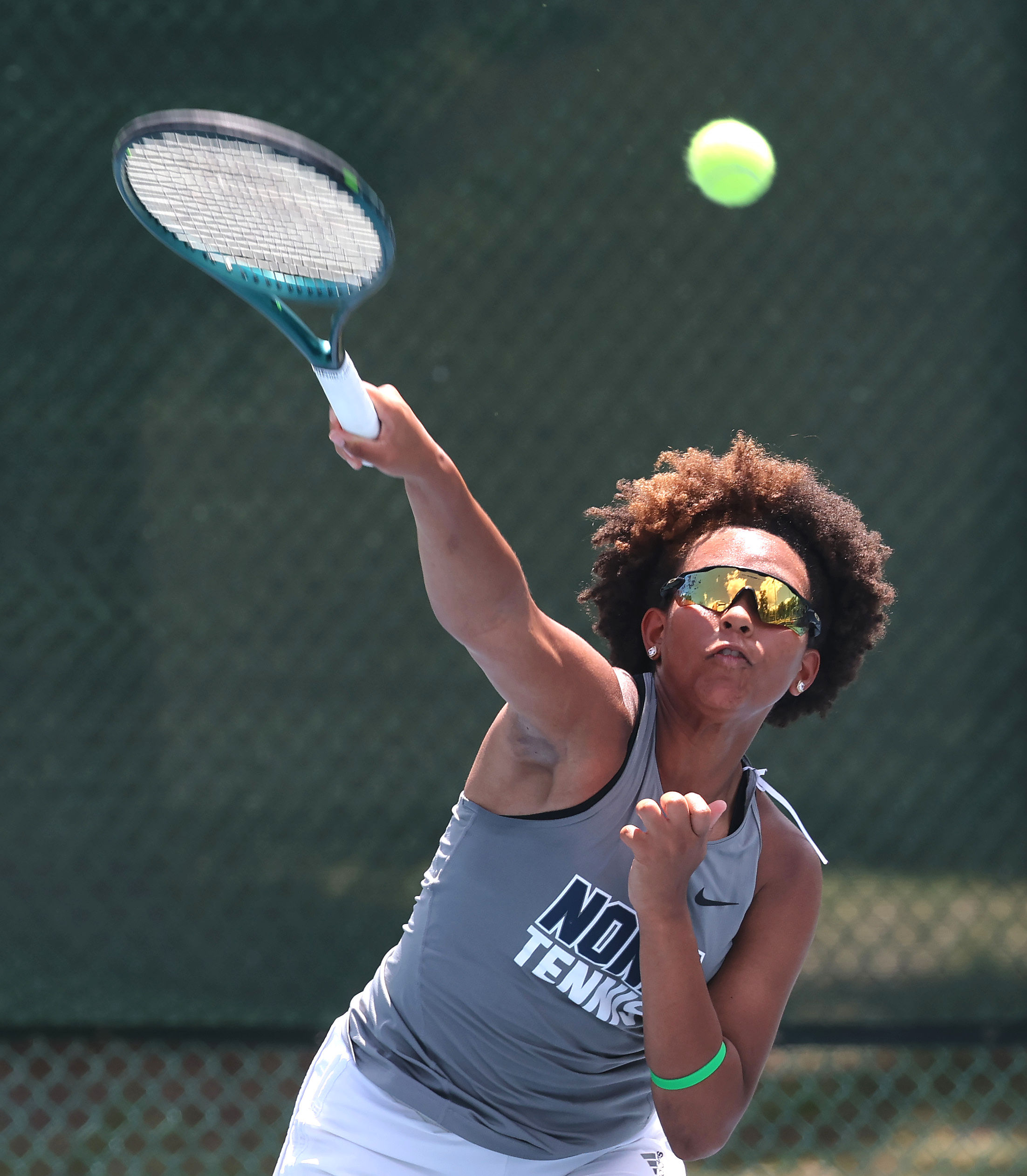 Lake Nonaâs Aspen Wooten returns a volley at the 2026...