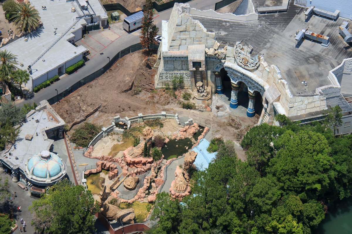 Demolition underway at Lost Continent