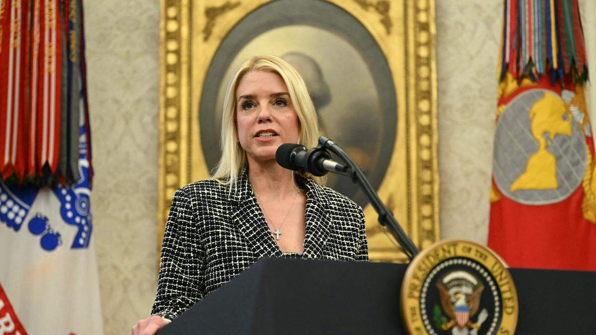 Over 120 lawyers renew ethics complaint against Pam Bondi