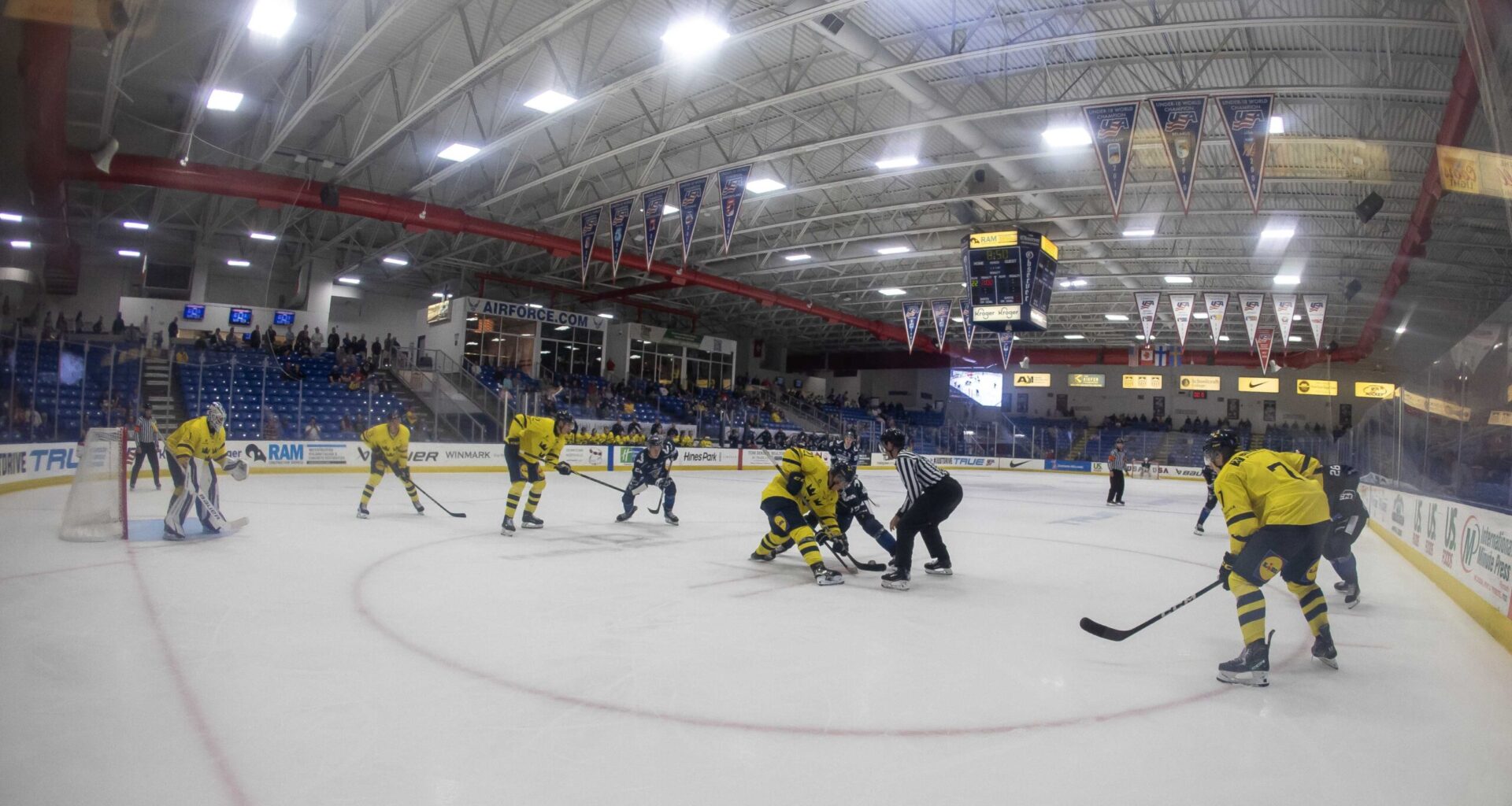 Tampa Bay Lightning sign promising prospect to entry-level contract