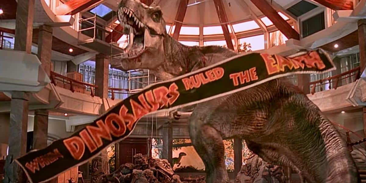 T-Rex roaring in the Visitor Center in 'Jurassic Park'