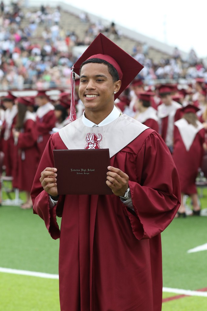 Lowndes High School graduate victim of Tallahassee shooting
