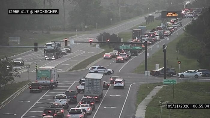 Semi-truck fire shuts down Heckscher Drive eastbound near I-295, JSO on scene