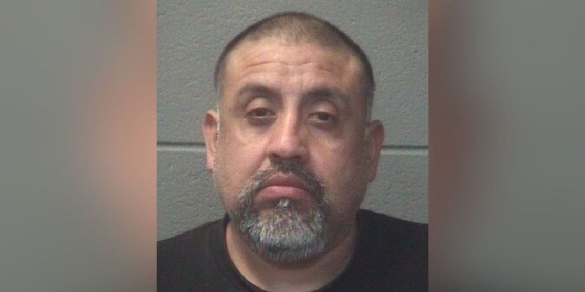 WARRANTS: Jacksonville man facing several charges following attempted assaults with vehicle