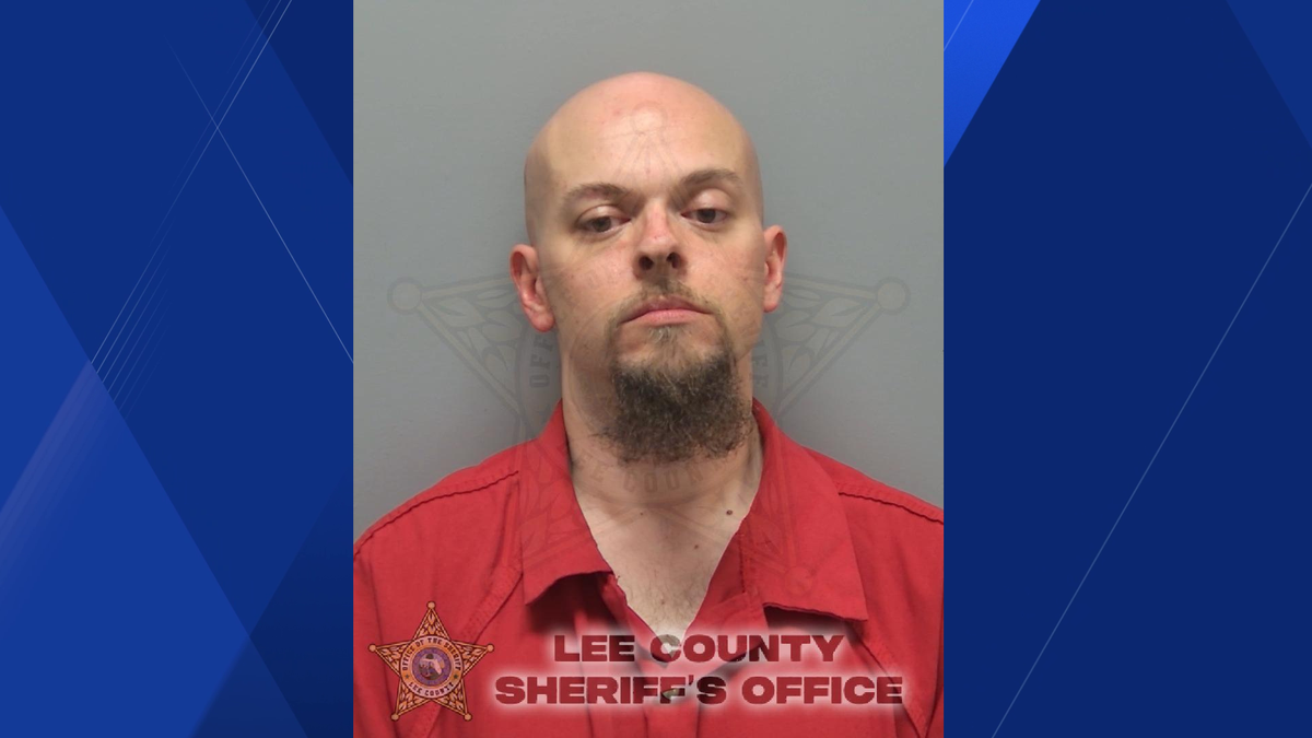 Man accused of DUI, driving on sidewalk, hitting sign in Cape Coral