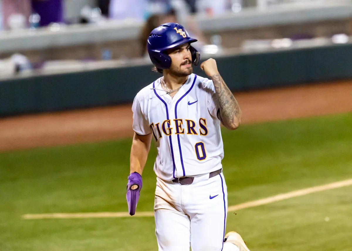 Cade Arrambide hits his 2nd homer, LSU still down to Florida – Live updates