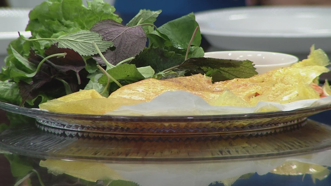 Asian Night Markets Jacksonville shares Vietnamese crispy crepes