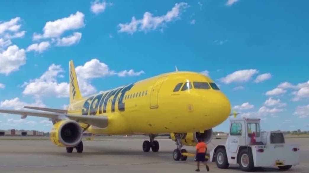 Spirit Airlines shutdown disrupts travel plans at MCO