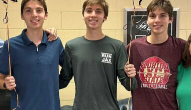 Florida Triplets All Named Valedictorians After Receiving the Exact Same GPA. Now They're Set to Attend the Same College, Too