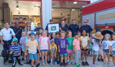 Kindergarteners revisit rescuers, complete delayed zoo field trip weeks after bus crash