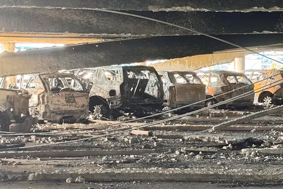 Jacksonville Aviation Authority accepting bids to demolish fire-damaged parking garage