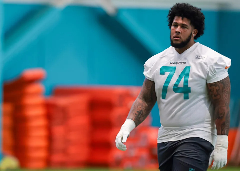 May 8, 2026; Miami Gardens, FL, USA; Miami Dolphins guard Kadyn Proctor (74) looks on.