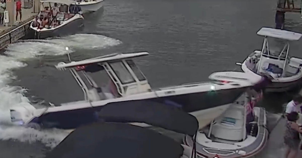 Video shows boat losing control, crashing into crowded Fort Lauderdale dock