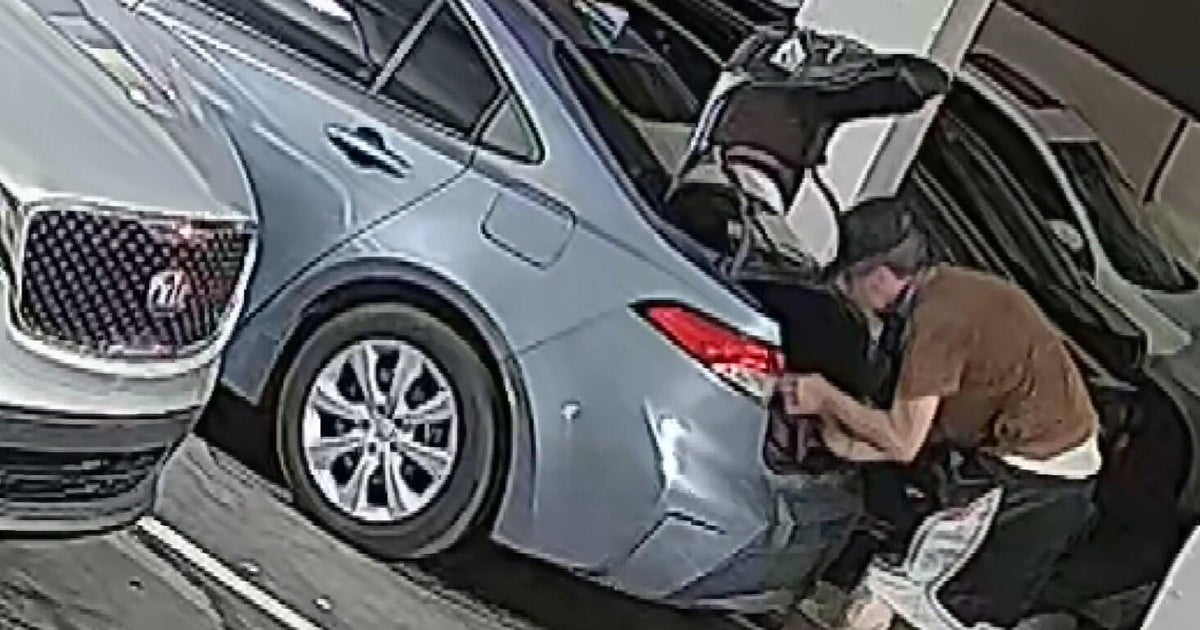 South Miami police search for man described as serial burglar: "He should be behind bars"