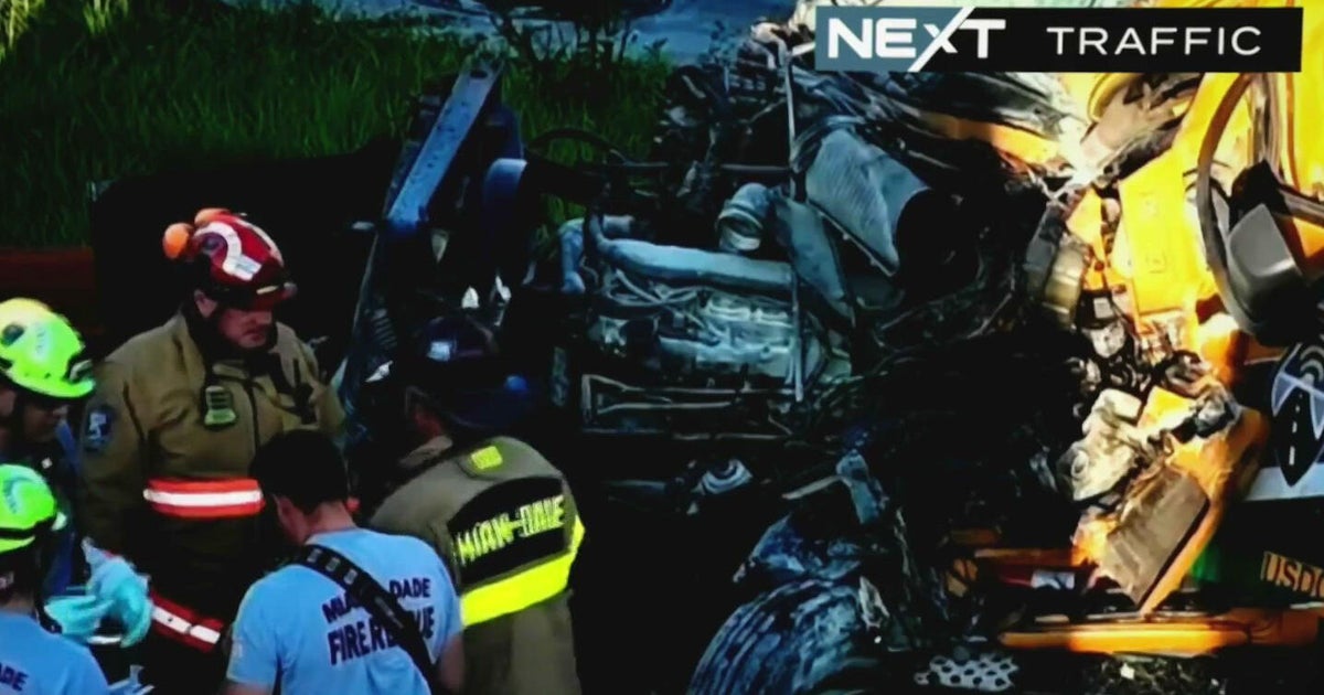 Driver killed after flatbed truck slams into stopped box truck on U.S. 27, causing major traffic backups