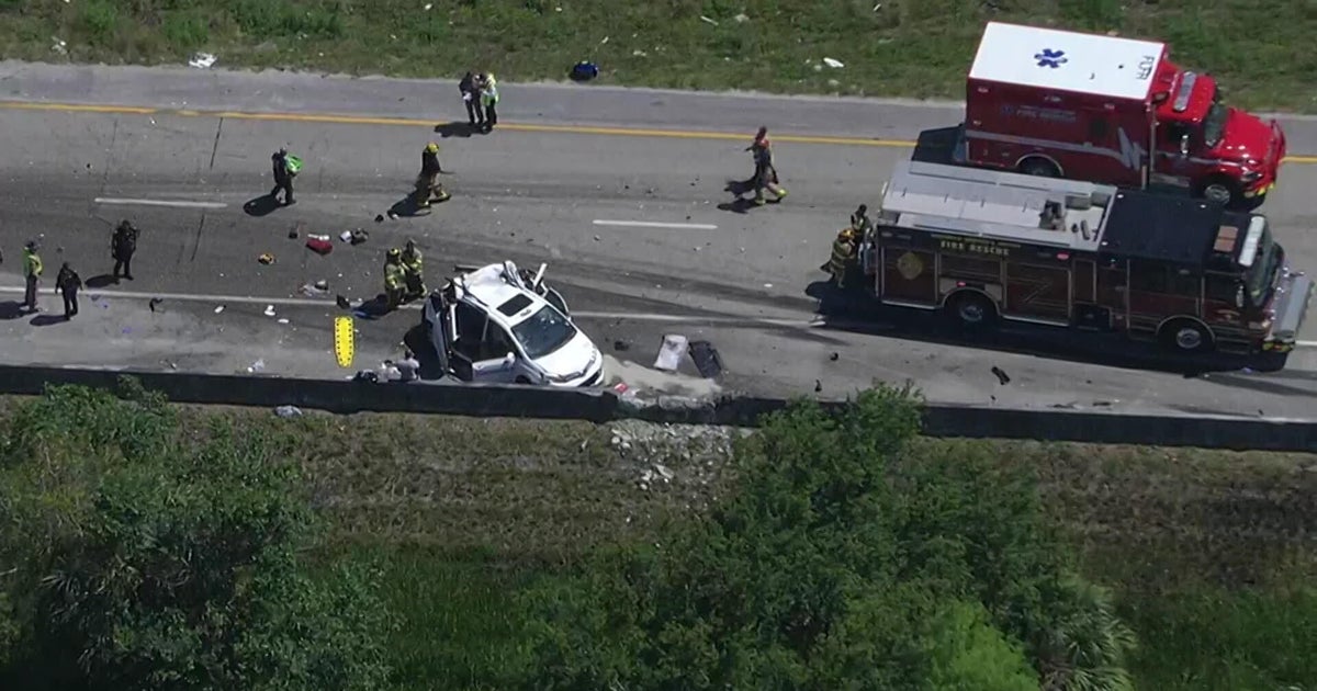 7 people, including a child, injured after a large accident on I-595 in Fort Lauderdale, officials say