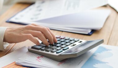Palm Harbor accountant indicted on wire fraud for stealing over $890,000 from client: DOJ