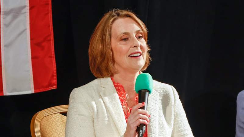 Kathy Castor gets boost from national Dems to keep her Tampa seat
