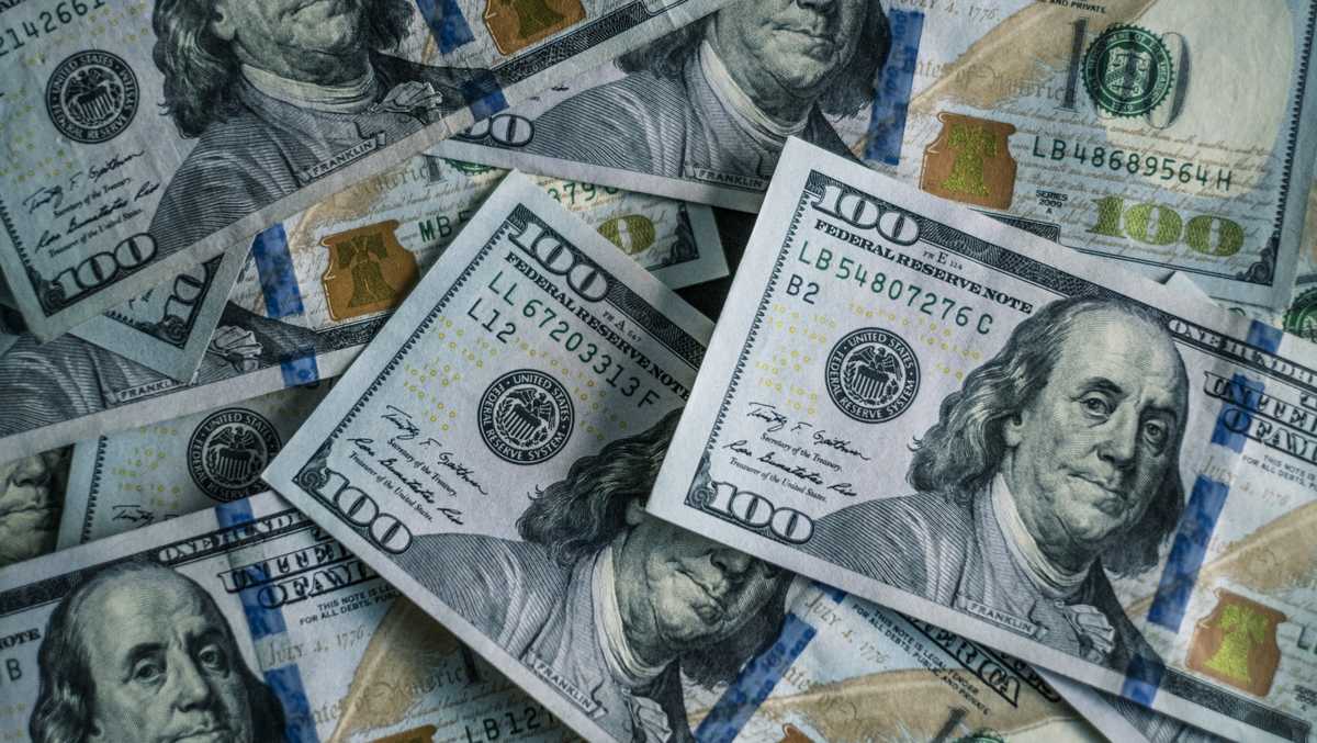 Florida man fakes blindness, obtains nearly $245K in VA disability benefits, DOJ says