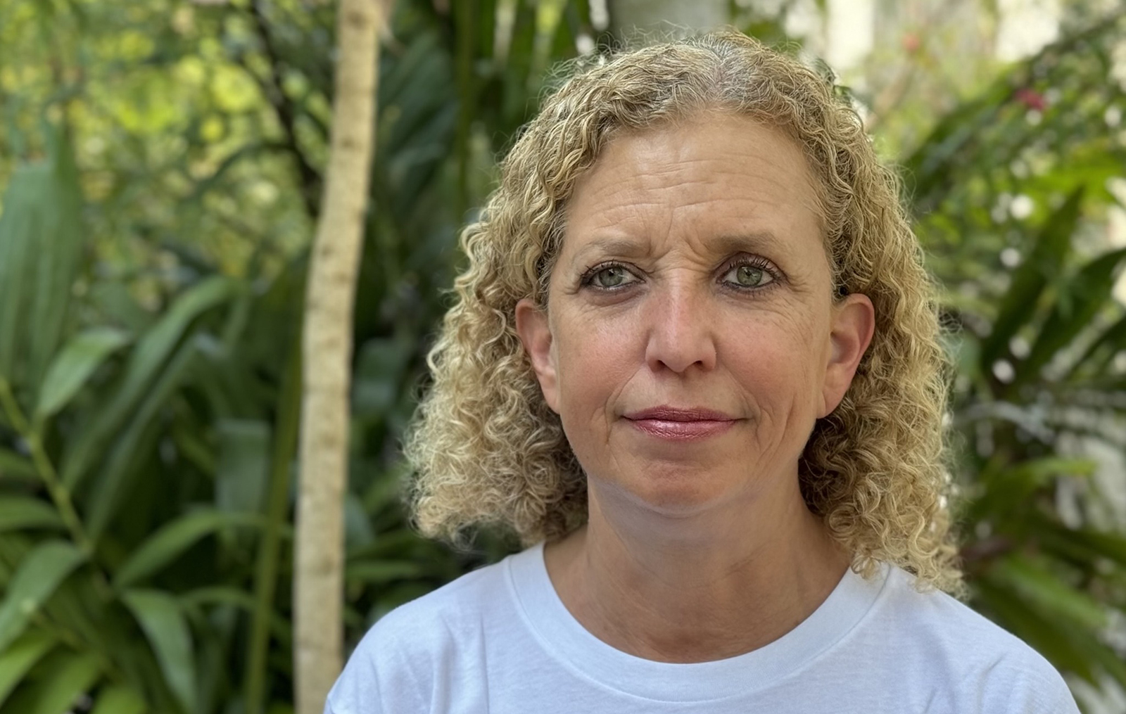 Chorus opposing Debbie Wasserman Schultz's CD 20 candidacy grows louder