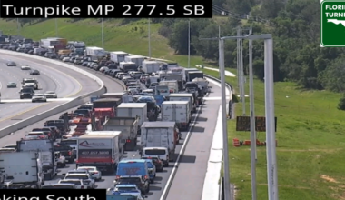 Crash shuts down Florida's Turnpike southbound in Clermont