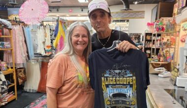 Alice Cooper Visits Southwest Florida Shops and Restaurants During Tour